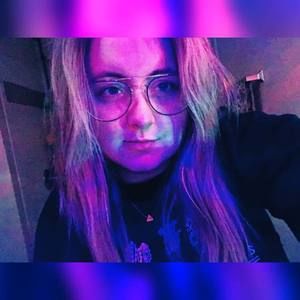 Meet your Posher, Taylr